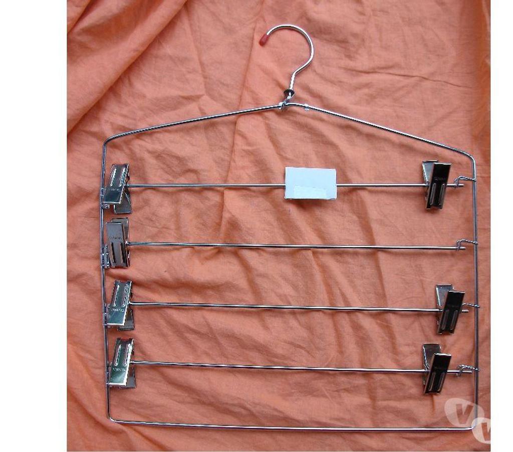 Accessoires - Bagagerie Bas-Rhin Bouxwiller - 67330 - Photos Vivastreet HOUSSES D'HABITS & CINTRES GAIN DE PLACE