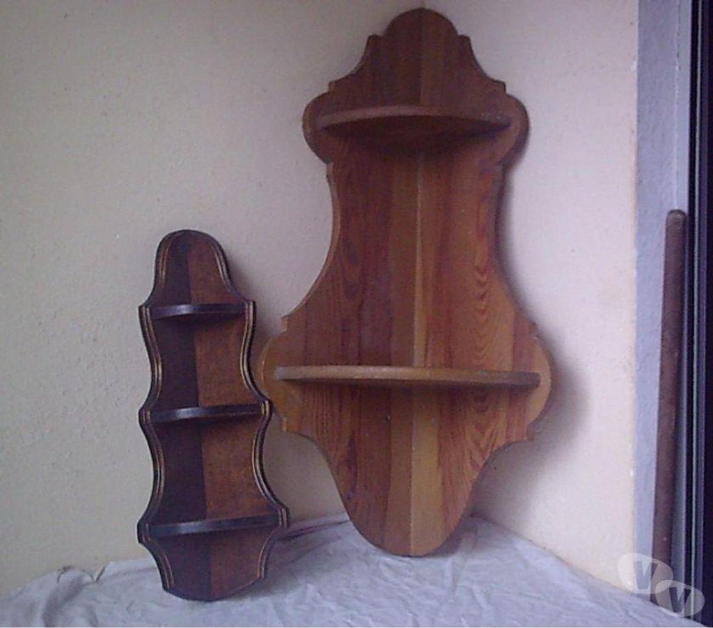 Décoration - art Bas-Rhin Bouxwiller - 67330 - Photos Vivastreet Petites étagèresTablette d'Angle en bois