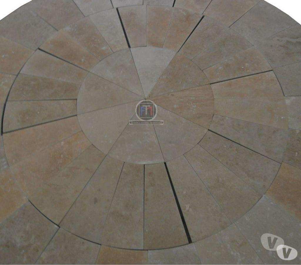  Var Forcalqueiret - 83136 - Photos Vivastreet Travertin Classique Beige Cercle Manoir Diamètre 270 cm