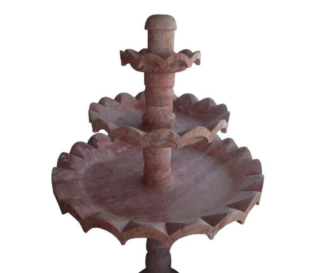  Var Forcalqueiret - 83136 - Photos Vivastreet Travertin Rose Rouge Fontaine Rond