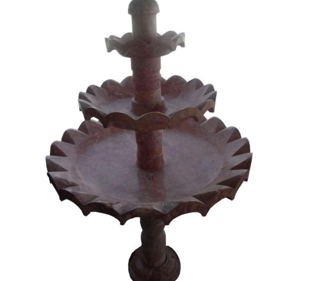  Var Forcalqueiret - 83136 - Photos Vivastreet Travertin Rose Rouge Fontaine Rond