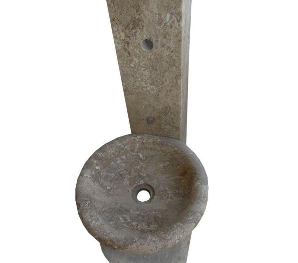  Var Forcalqueiret - 83136 - Photos Vivastreet Travertin Noce Marron Fontaine