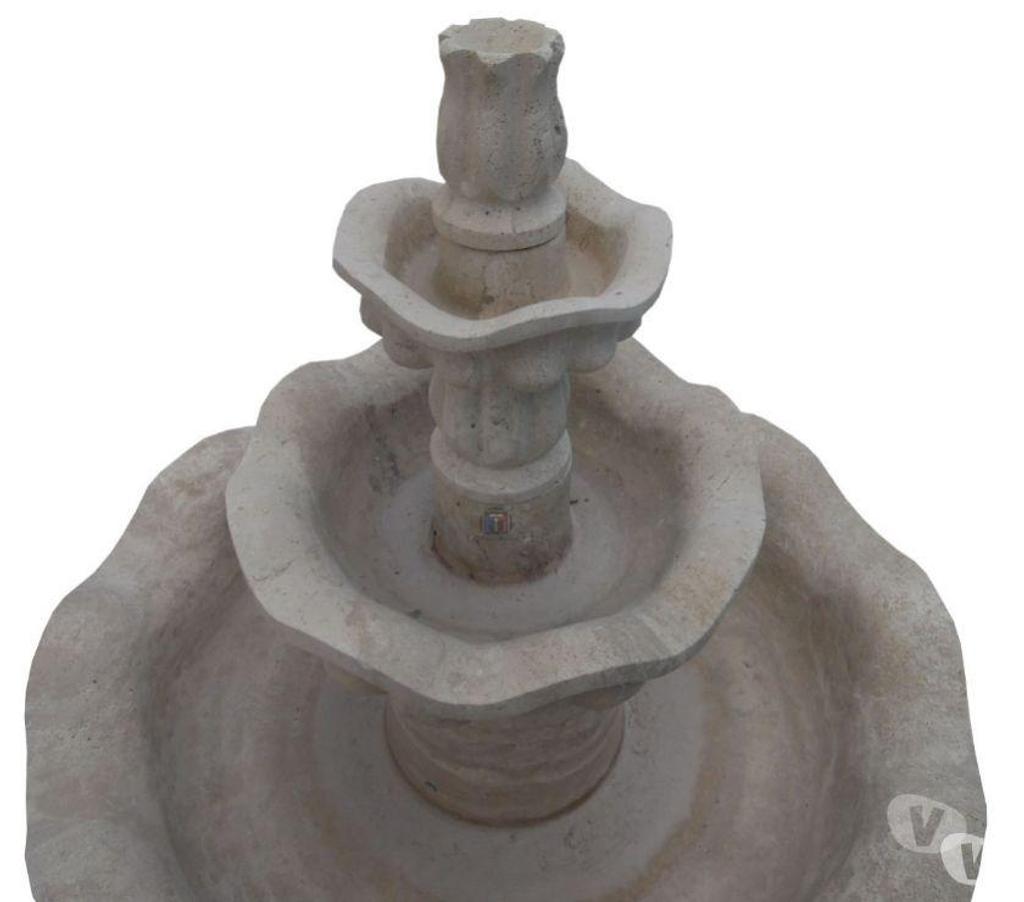  Var Forcalqueiret - 83136 - Photos Vivastreet Travertin Classique Beige Fontaine Rond