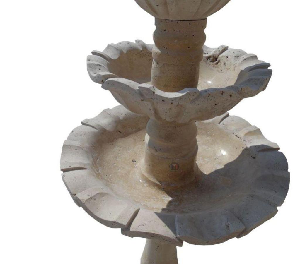  Var Forcalqueiret - 83136 - Photos Vivastreet Travertin Classique Beige Fontaine Rond