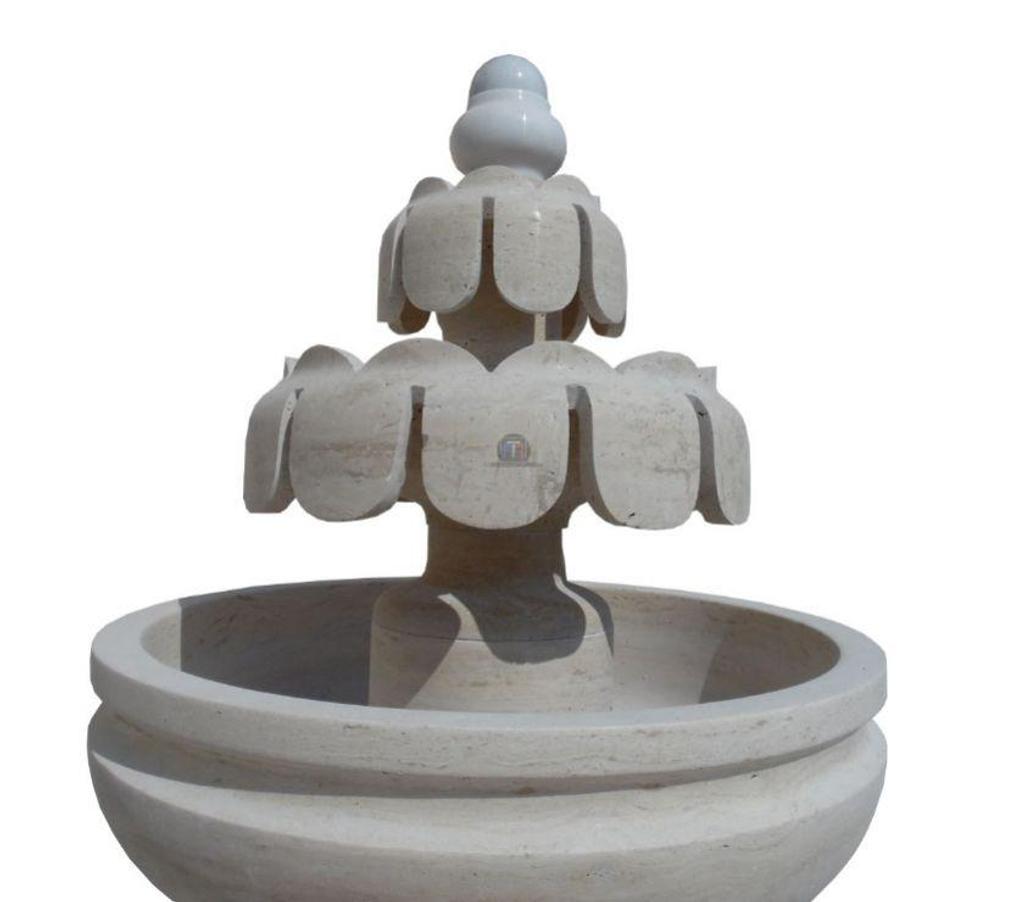  Var Forcalqueiret - 83136 - Photos Vivastreet Travertin Classique Beige Fontaine Rond