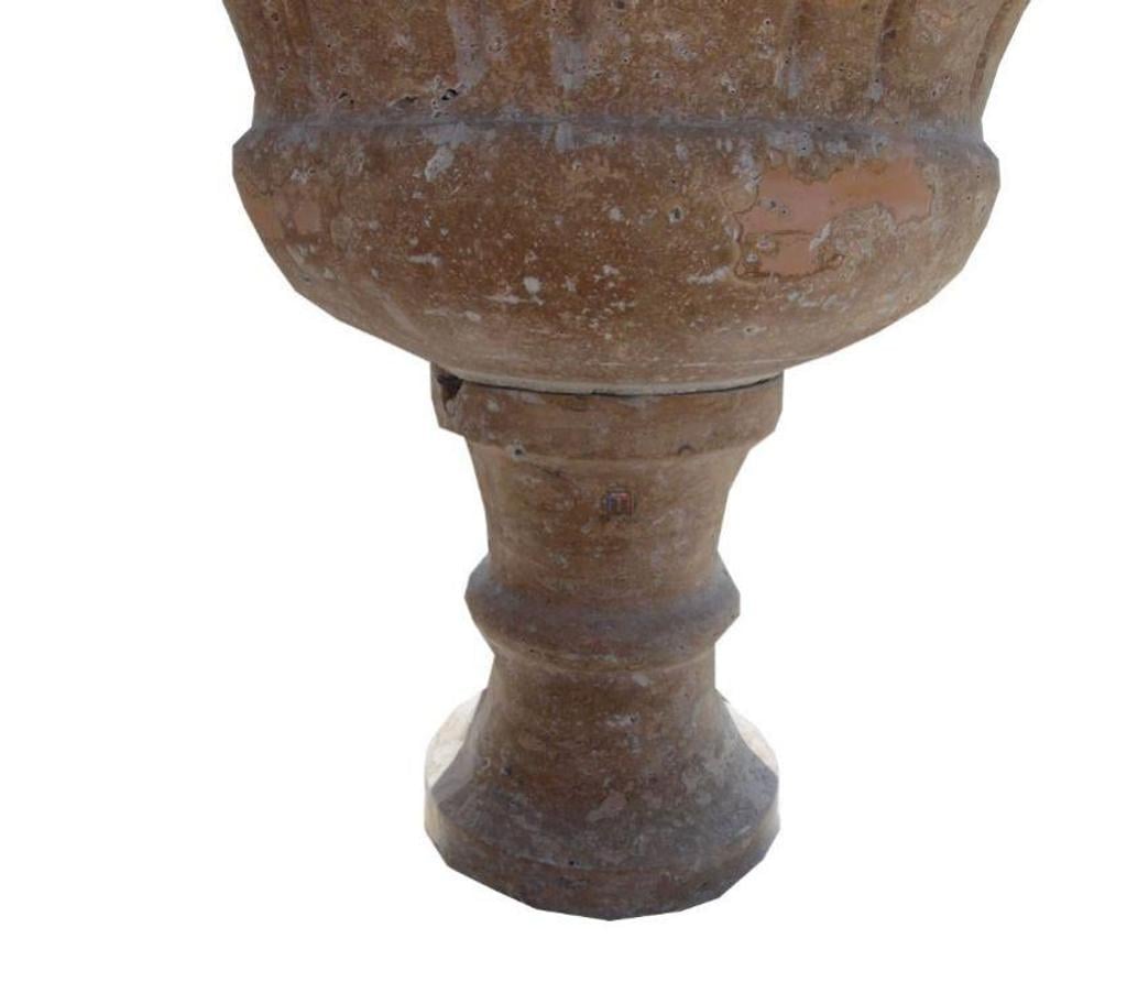 Décoration - art Var Forcalqueiret - 83136 - Photos Vivastreet Travertin Noce Marron pot à fleurs 50x50cm