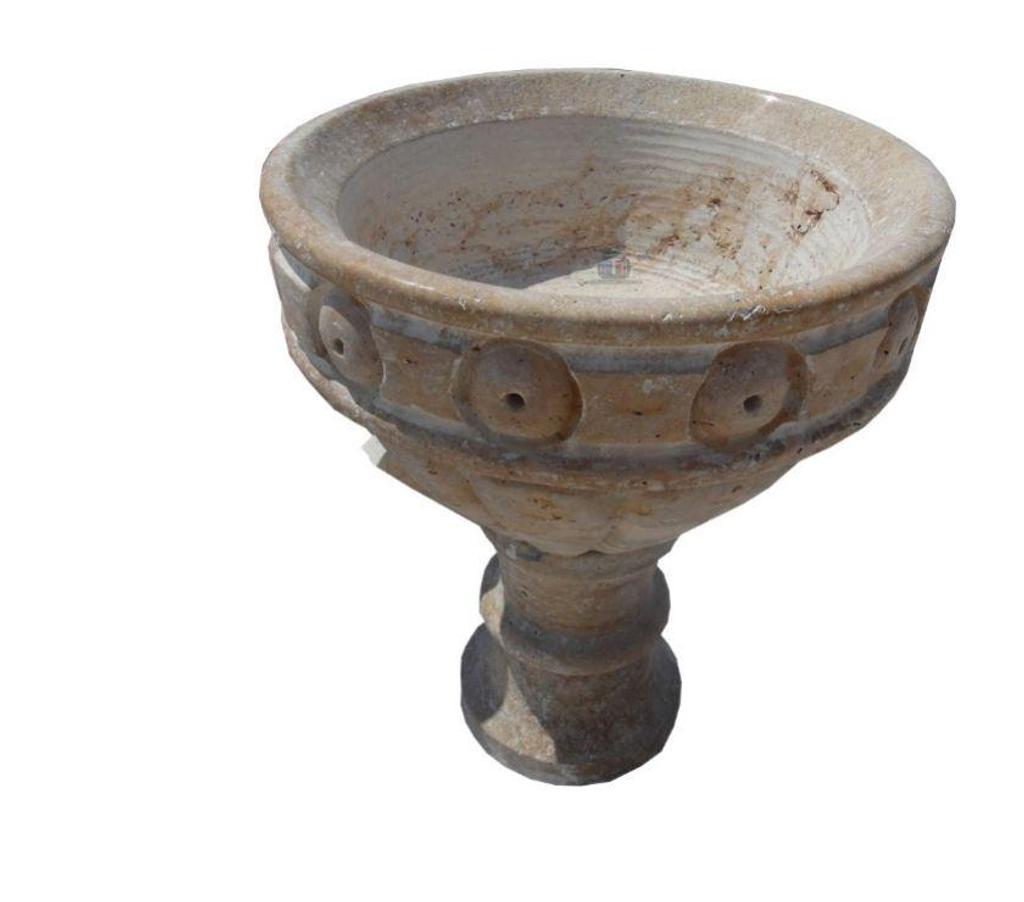  Var Forcalqueiret - 83136 - Photos Vivastreet Travertin Classique Beige pot à fleurs 50x50cm