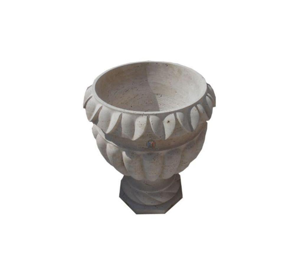 Décoration - art Var Forcalqueiret - 83136 - Photos Vivastreet Travertin Classique Beige pot à fleurs 50x50cm