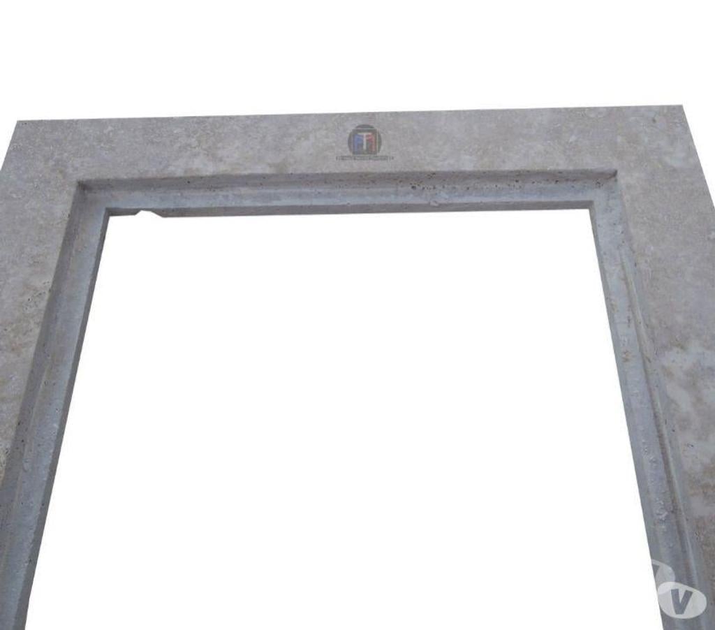 Décoration - art Var Forcalqueiret - 83136 - Photos Vivastreet Travertin Classique Beige Couvercle Regard 50x50cm