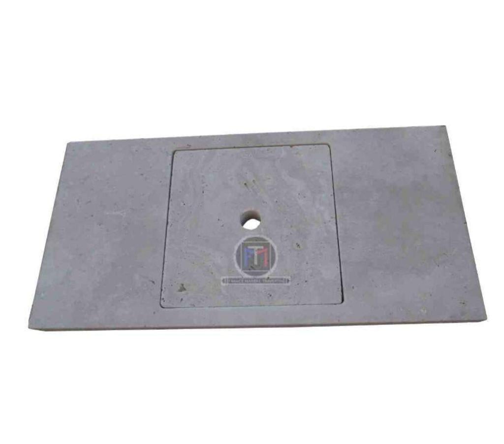 Décoration - art Var Forcalqueiret - 83136 - Photos Vivastreet Travertin Classique Beige Couvercle Regard 25x50cm