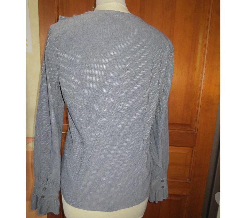Vêtements occasion Haut-Rhin Neuf Brisach - 68600 - Photos Vivastreet chemisier taille 40 Tanais