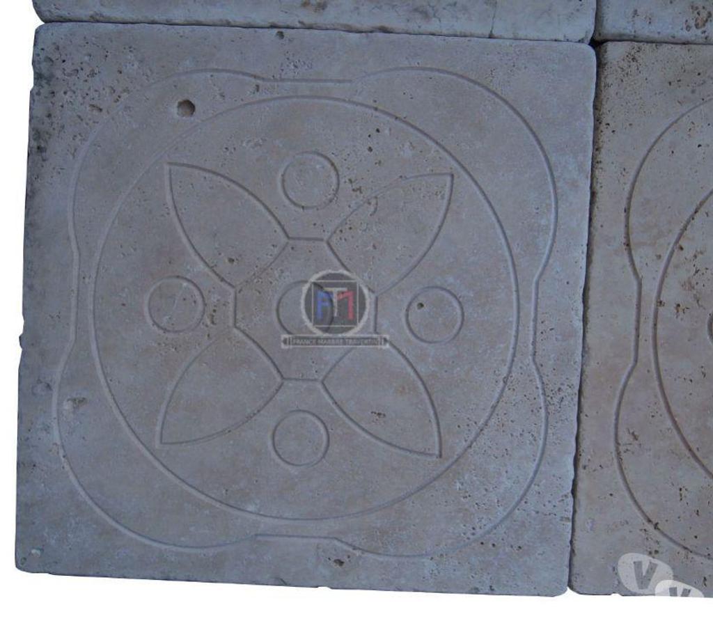 Décoration - art Var Forcalqueiret - 83136 - Photos Vivastreet Travertin Classique Gravure Décor 30x30cm