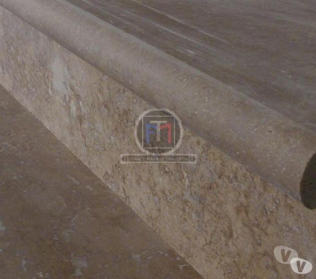 Décoration - art Var Forcalqueiret - 83136 - Photos Vivastreet Travertin Walnut Noisette Marche Escalier