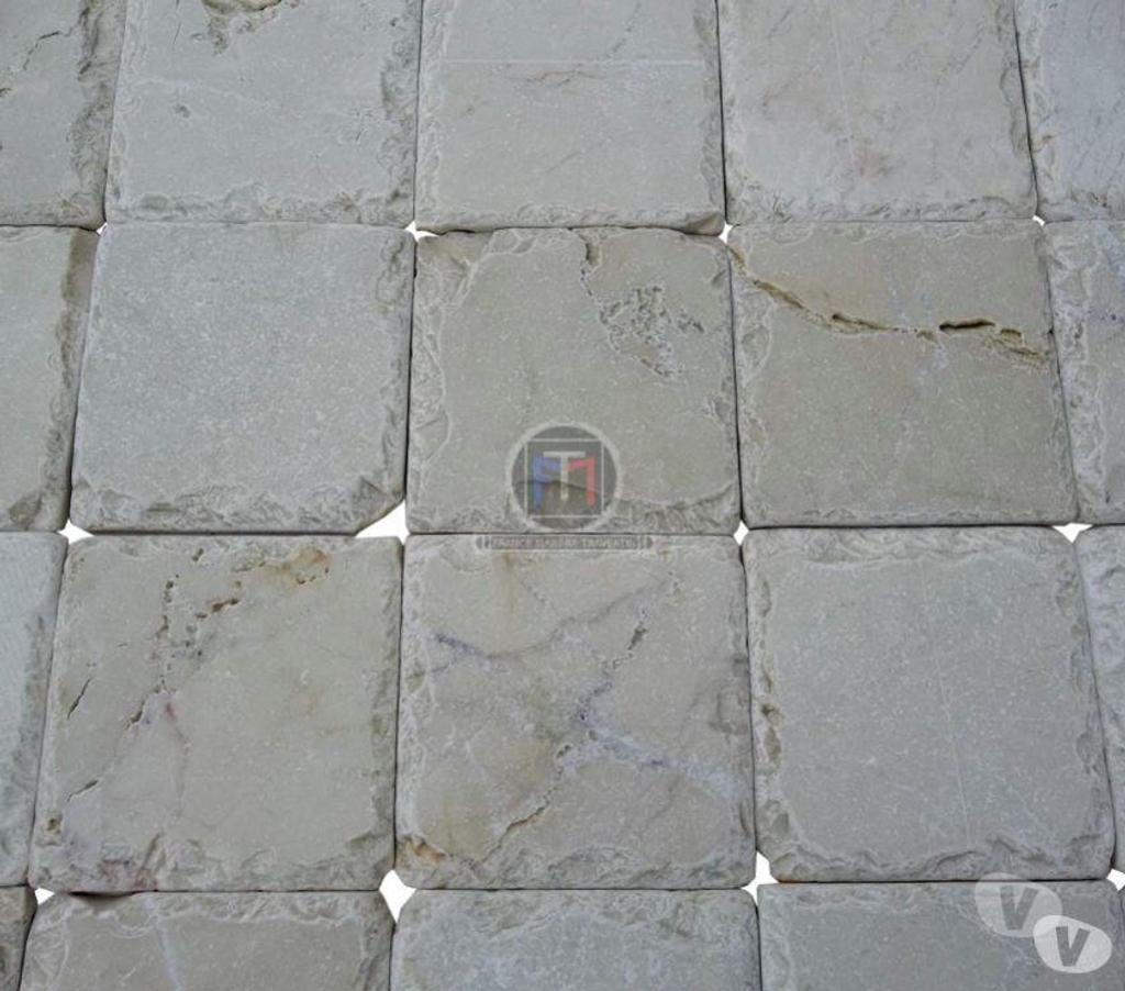 Décoration - art Var Forcalqueiret - 83136 - Photos Vivastreet Marbre Marfil Beige Bords Eclaté 10 x 10 cm