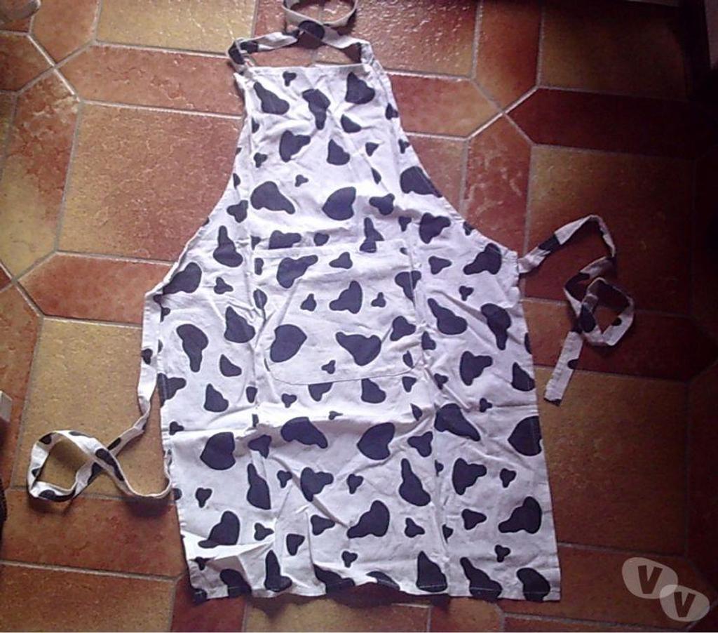 Vêtements occasion Bas-Rhin Bouxwiller - 67330 - Photos Vivastreet Tablier-Bavettes de Cuisine de 0,50 € à 7 €