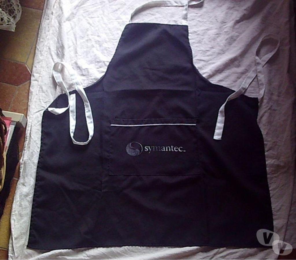 Vêtements occasion Bas-Rhin Bouxwiller - 67330 - Photos Vivastreet Tablier-Bavettes de Cuisine de 0,50 € à 7 €