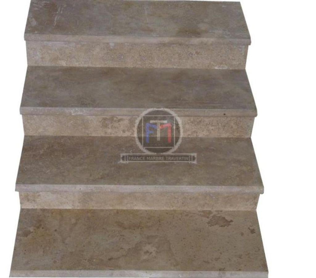  Var Forcalqueiret - 83136 - Photos Vivastreet Travertin Walnut Noisette Marche Escalier