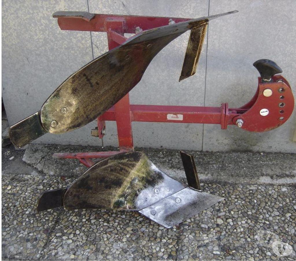 Matériel Côte-d'Or Dijon - 21000 - Photos Vivastreet charrue brabant 7 p MAJAR honda kubota iséki 