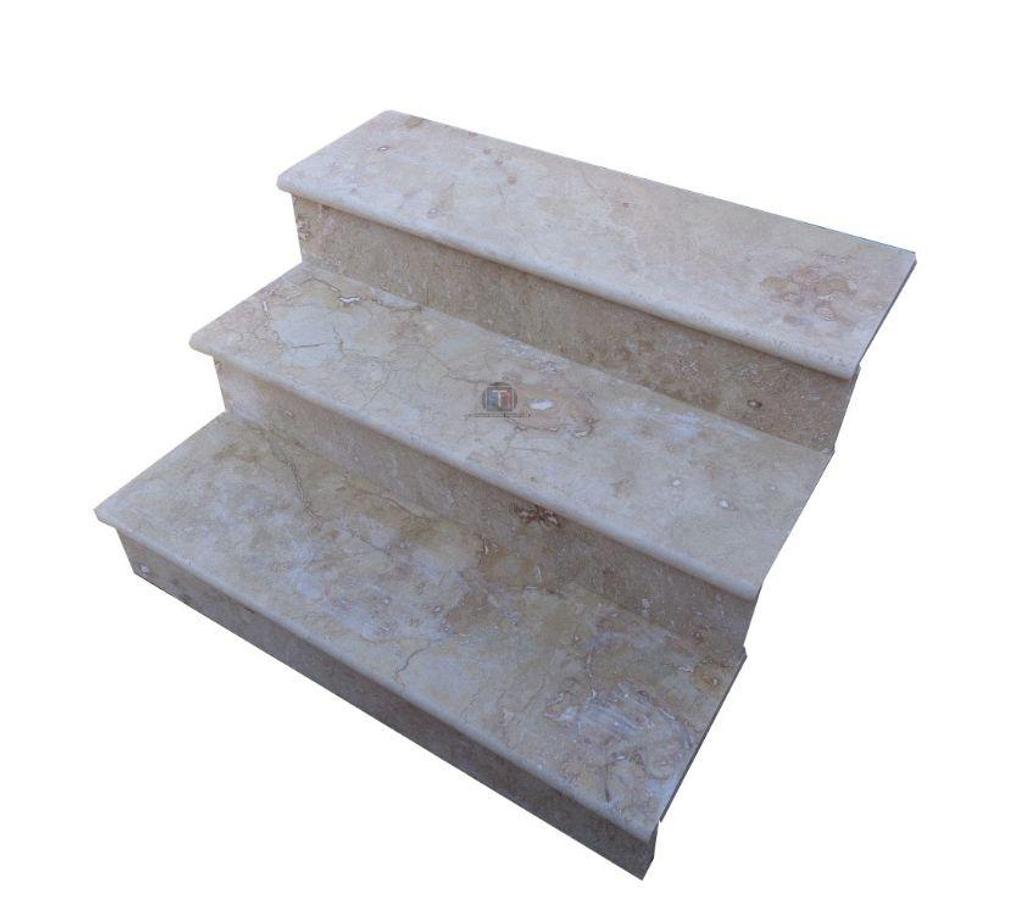  Var Forcalqueiret - 83136 - Photos Vivastreet Travertin Classique Beige Marche Escalier Bords Arrondis