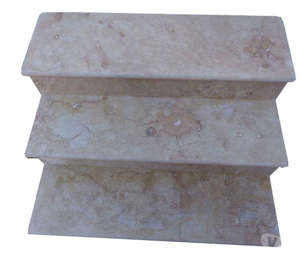  Var Forcalqueiret - 83136 - Photos Vivastreet Travertin Classique Beige Marche Escalier Bords Arrondis