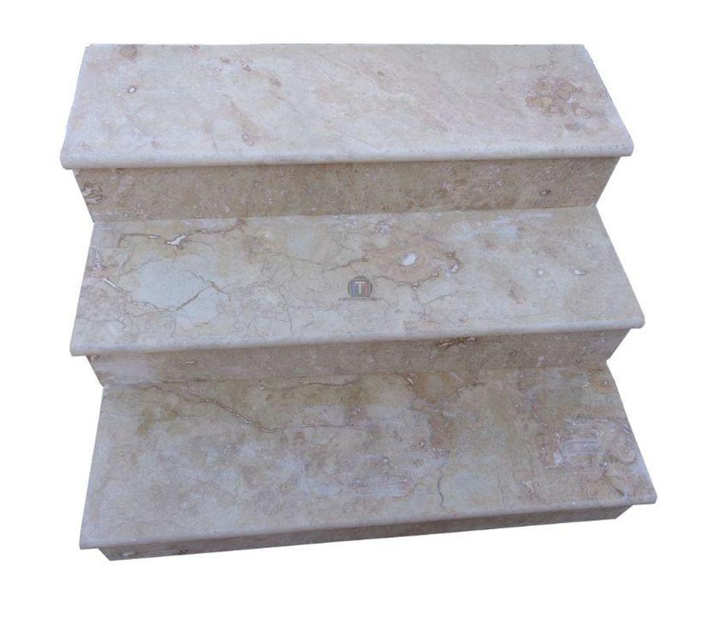  Var Forcalqueiret - 83136 - Photos Vivastreet Travertin Classique Beige Marche Escalier Bords Arrondis