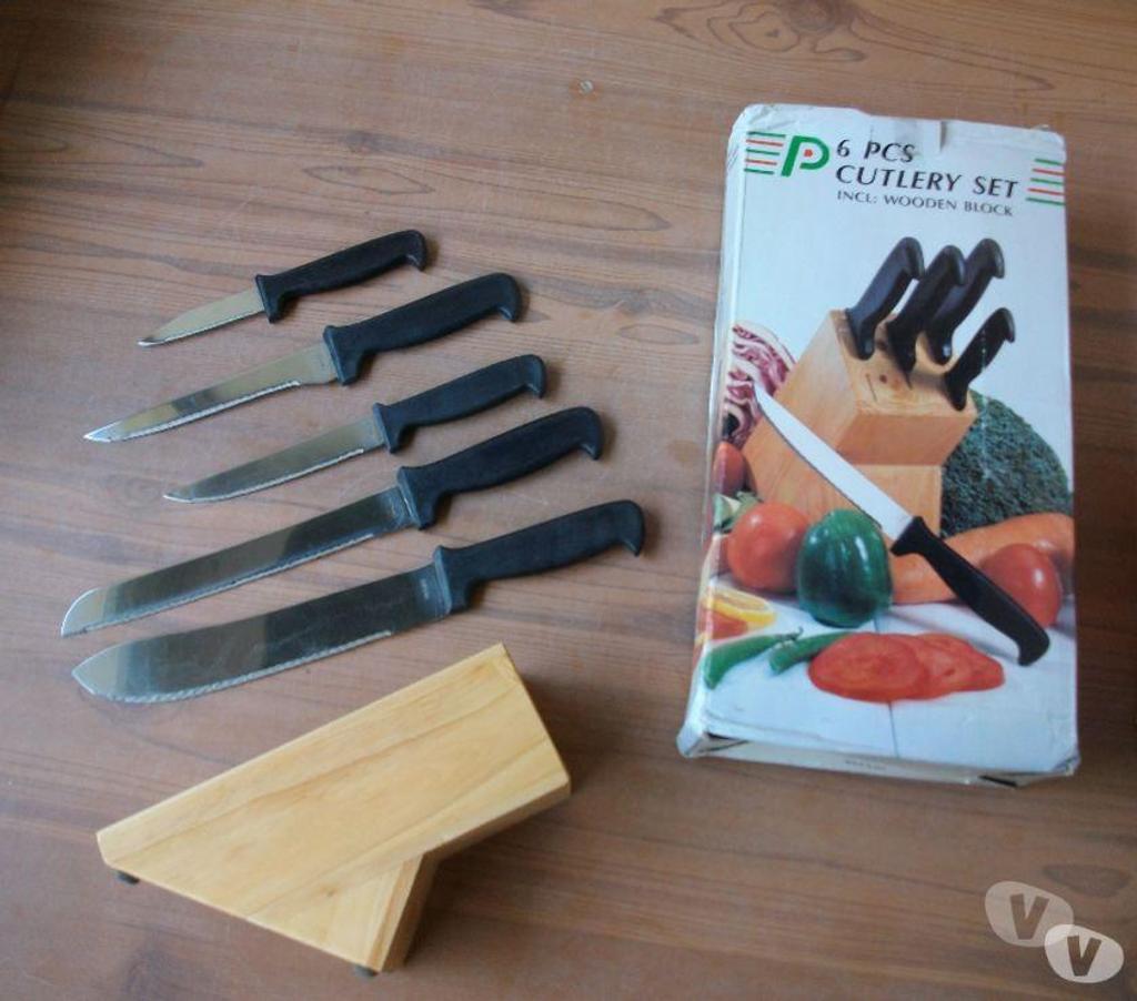 Ameublement & art de la table Bas-Rhin Bouxwiller - 67330 - Photos Vivastreet Lots Couteaux de cuisine sur support bloc bois-neufs
