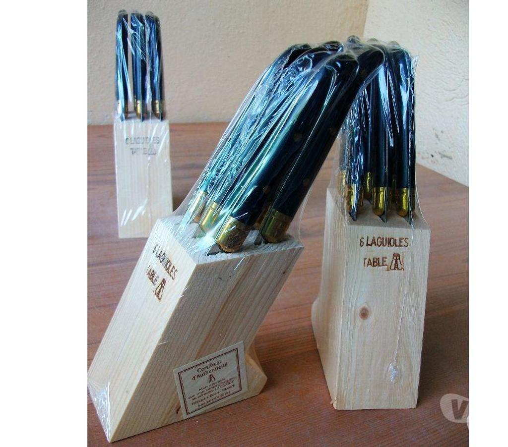 Ameublement & art de la table Bas-Rhin Bouxwiller - 67330 - Photos Vivastreet Lots Couteaux de cuisine sur support bloc bois-neufs