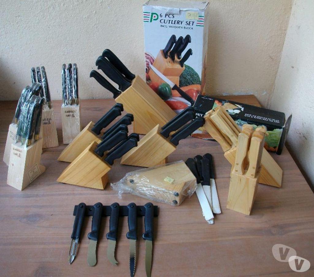 Ameublement & art de la table Bas-Rhin Bouxwiller - 67330 - Photos Vivastreet Lots Couteaux de cuisine sur support bloc bois-neufs