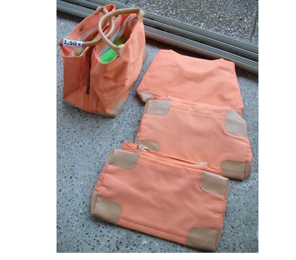 Accessoires - Bagagerie Bas-Rhin Bouxwiller - 67330 - Photos Vivastreet Divers SACS à MAINS à 1,50 €