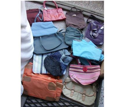 Accessoires - Bagagerie Bouxwiller Bas-Rhin - Photos Vivastreet Divers SACS à MAINS à 1,50 €