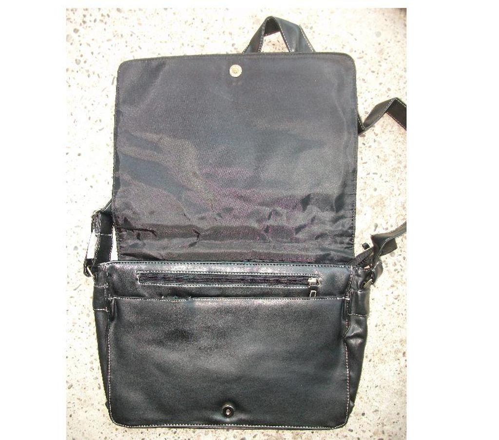 Accessoires - Bagagerie Bas-Rhin Bouxwiller - 67330 - Photos Vivastreet SACS à MAINS à 5 € neufs