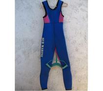 salopette et veste de plongée femme