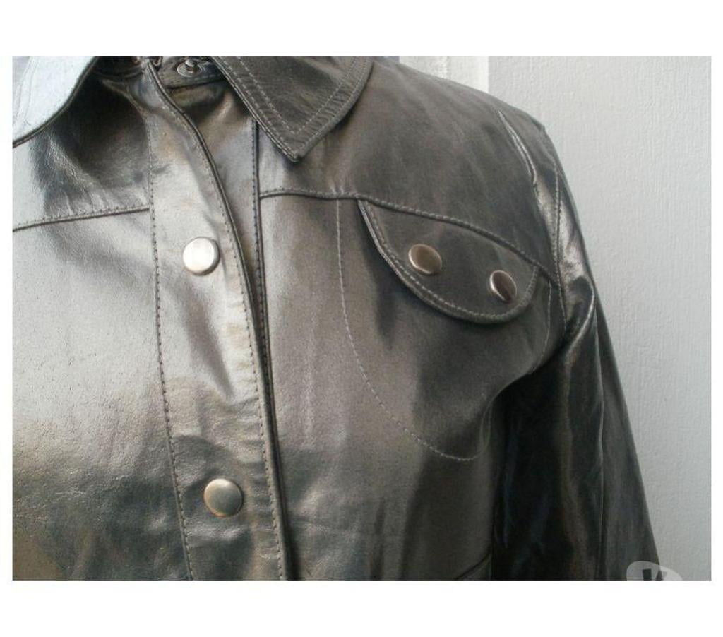 Vêtements occasion Tarn-et-Garonne Montauban - 82000 - Photos Vivastreet Blouson en cuir LA FERIA Taille M gris métallisé 