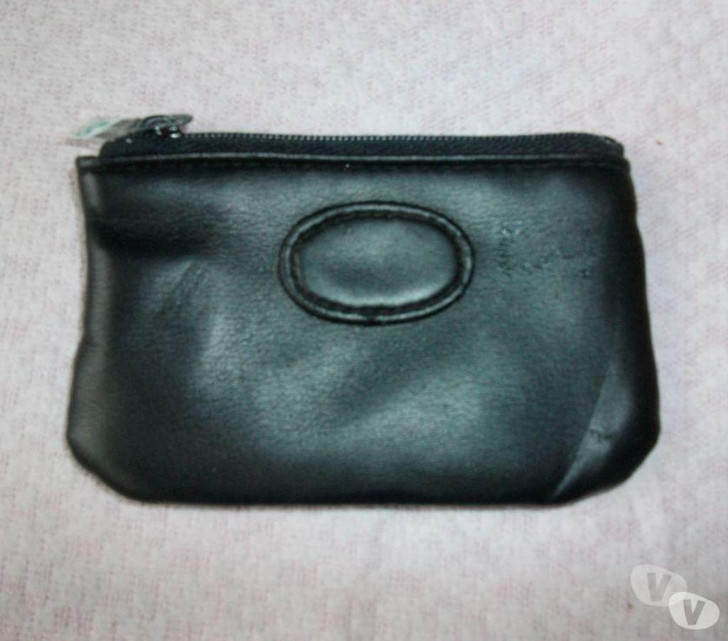 Accessoires - Bagagerie Bas-Rhin Bouxwiller - 67330 - Photos Vivastreet Porte-Monnaies à 0,50 € + 0,80 €-neufs