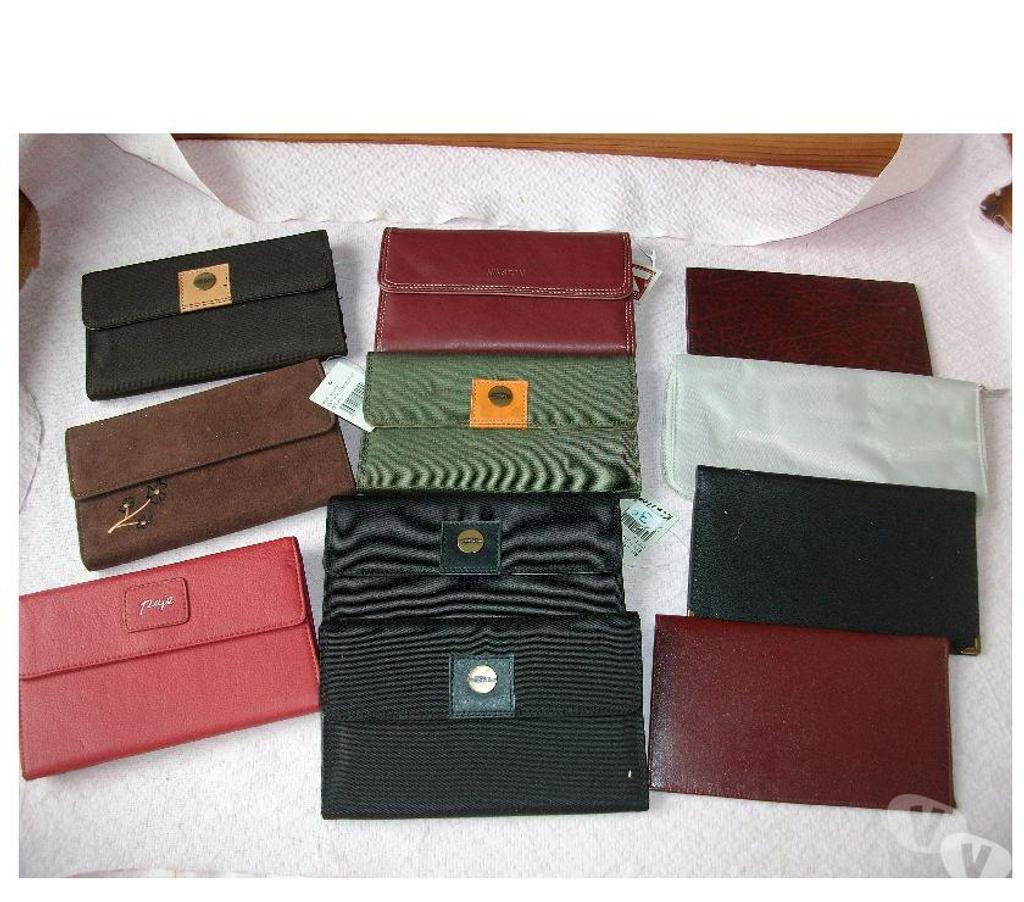Accessoires - Bagagerie Bas-Rhin Bouxwiller - 67330 - Photos Vivastreet Porte-chéquier et porte-chéquier+cartes-neufs