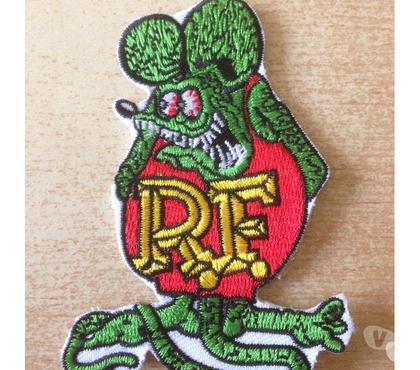 Pièces et services auto Carnon Hérault - Photos Vivastreet écusson rat fink hot rod custom vert et rouge 8,5x6 cm