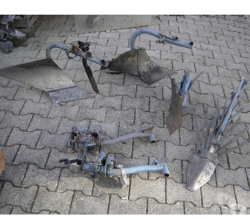 Matériel Côte-d'Or Dijon - 21000 - Photos Vivastreet charrue buttoir arrache de terre attelage staub