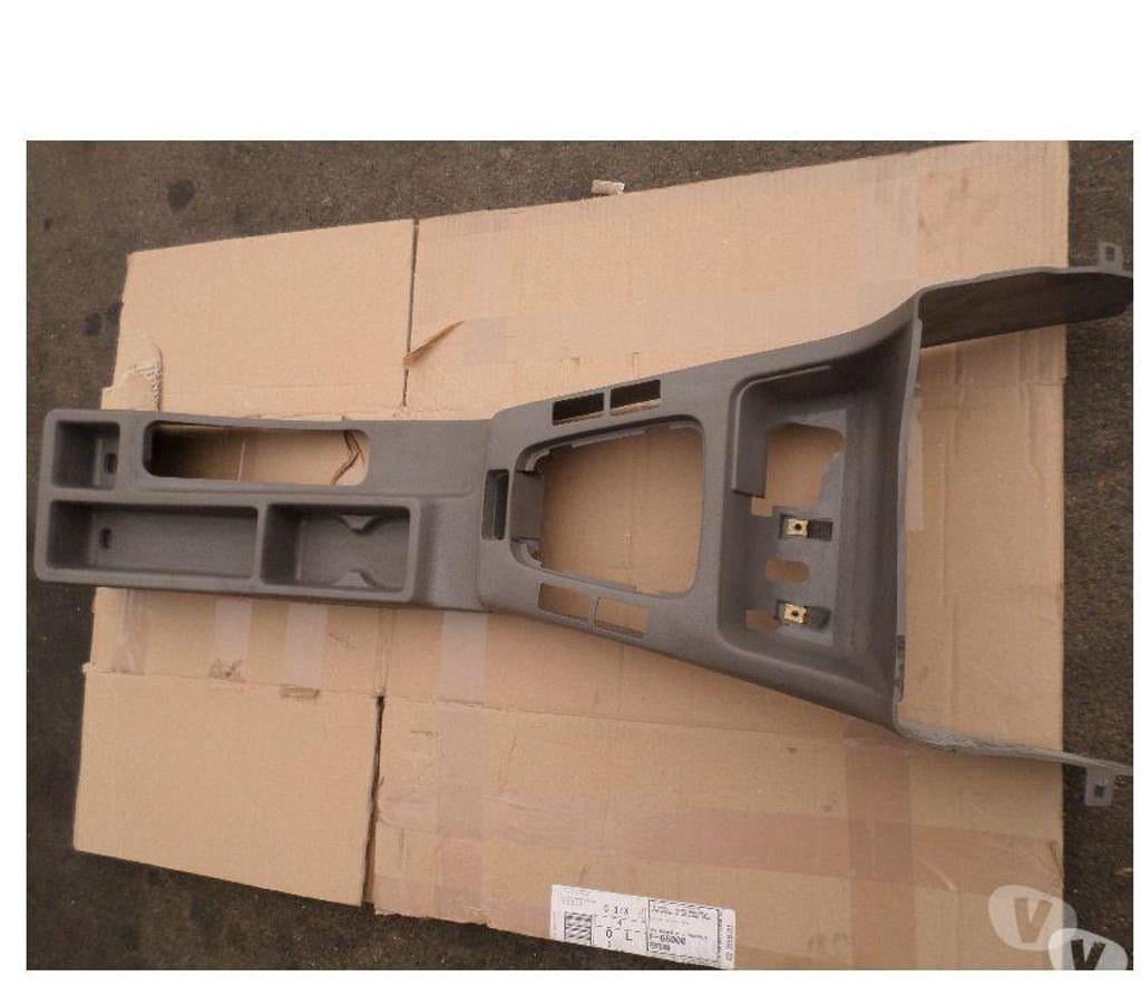 Pièces et services auto Pyrénées-Orientales Perpignan - Photos Vivastreet console centrale bmw e36 compact 