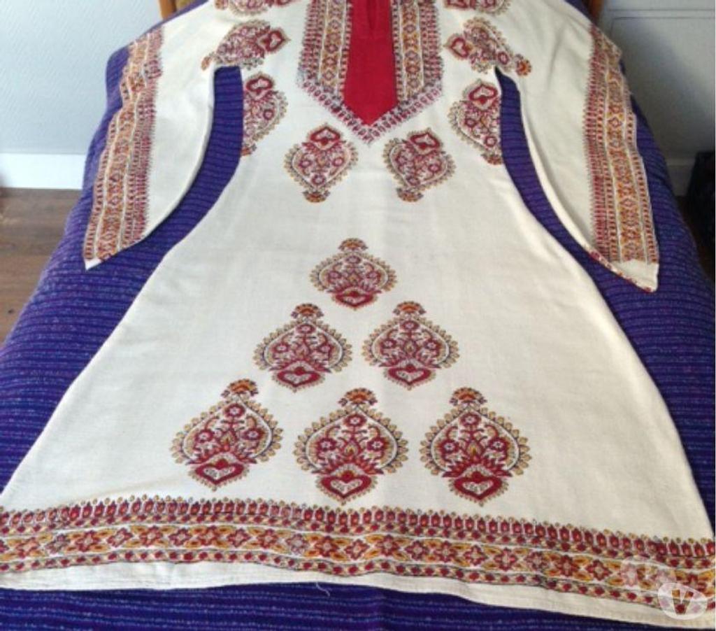 Vêtements occasion Seine-et-Marne Meaux - 77100 - Photos Vivastreet ROBE AFRICAINE femme taille 40