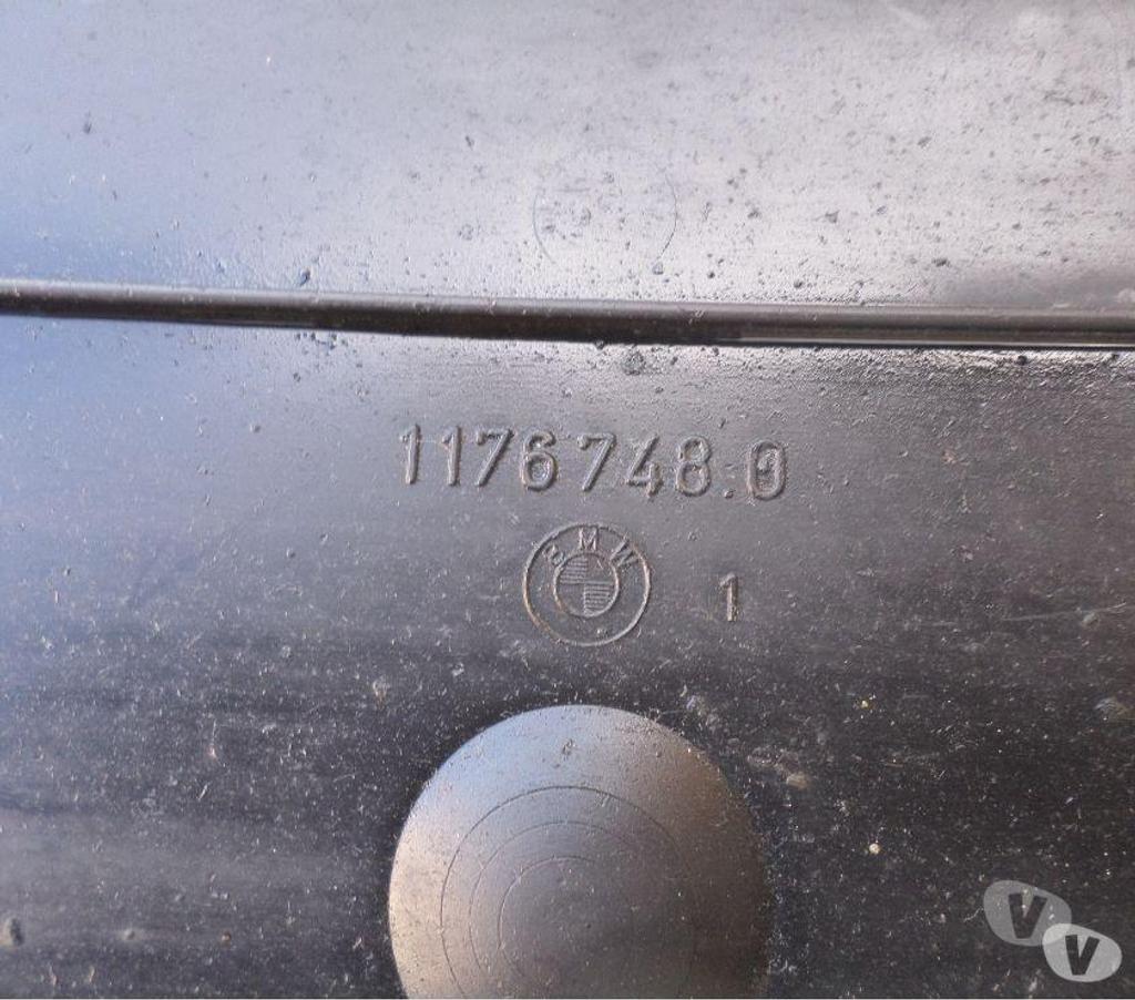 Pièces et services auto Pyrénées-Orientales Perpignan - Photos Vivastreet Cache poussiere passage de roue arr. d. bmw e30