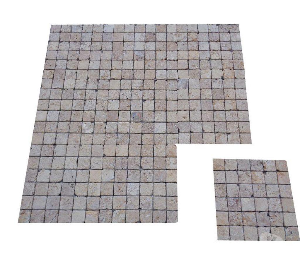 Décoration - art Var Forcalqueiret - 83136 - Photos Vivastreet Travertin Jaune Or Mosaique 4,8x4,8cm