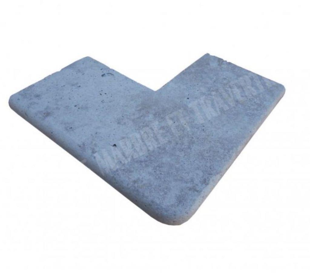  Var Forcalqueiret - 83136 - Photos Vivastreet Travertin Beige Nez de Marche Angle Sortant Arrondi 60x60cm