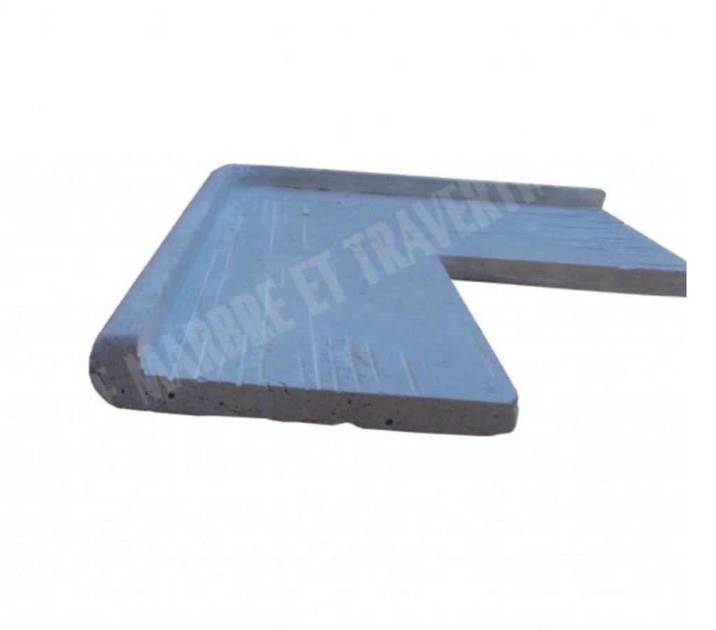  Var Forcalqueiret - 83136 - Photos Vivastreet Travertin Beige Nez de Marche Angle Sortant Arrondi 60x60cm