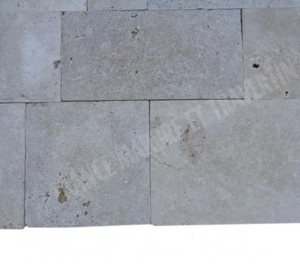  Var Forcalqueiret - 83136 - Photos Vivastreet Travertin Beige 3 Largeur Mixte 2 Longueur Commercial