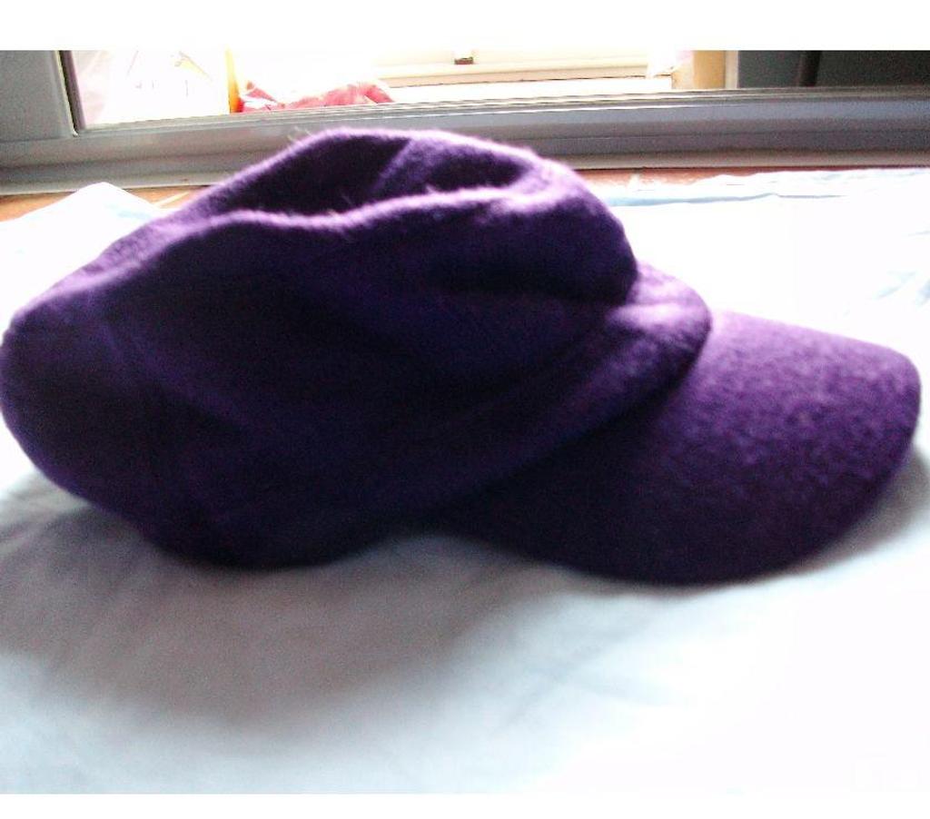 Accessoires - Bagagerie Bas-Rhin Bouxwiller - 67330 - Photos Vivastreet Casquettes Mixte Chaudes pour l'Hiver 1 € + 1,50 € pc