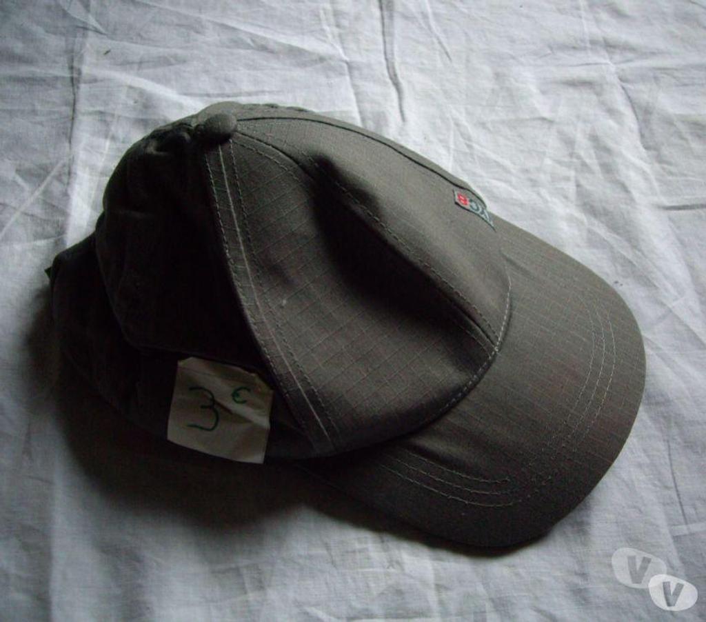 Accessoires - Bagagerie Bas-Rhin Bouxwiller - 67330 - Photos Vivastreet Casquettes Mixte Chaudes pour l'Hiver 1 € + 1,50 € pc