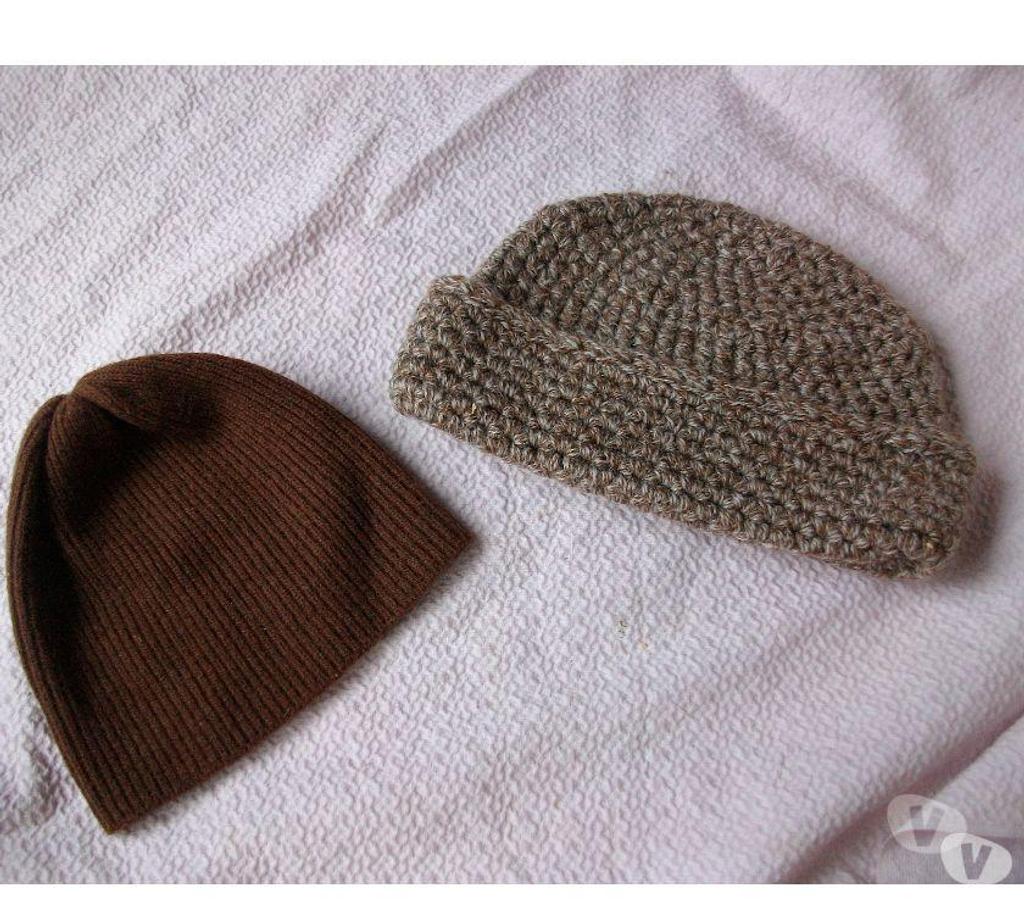 Accessoires - Bagagerie Bas-Rhin Bouxwiller - 67330 - Photos Vivastreet Bonnets divers à 0,50 € pièce