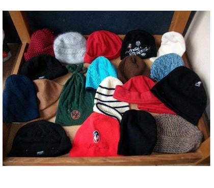Accessoires - Bagagerie Bouxwiller Bas-Rhin - Photos Vivastreet Bonnets divers à 0,50 € pièce