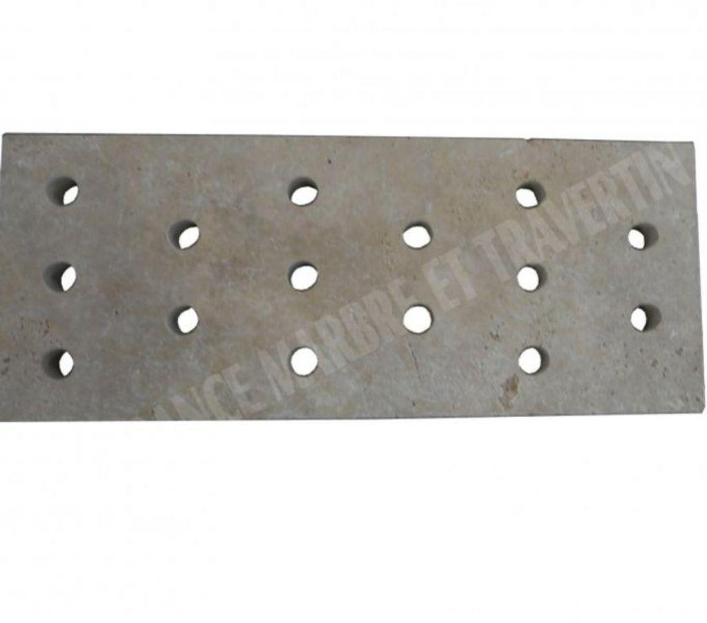 Décoration - art Var Forcalqueiret - 83136 - Photos Vivastreet Travertin Classique Grille Perfore 25x61 cm REF 858