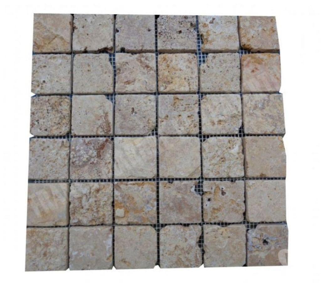 Décoration - art Var Forcalqueiret - 83136 - Photos Vivastreet Travertin Jaune Or Mosaique 4,8x4,8cm Rustique